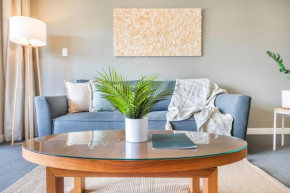 Exclusive Resort-style Living with Balcony & Pool, Darwin